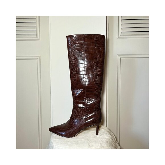 wetkiss Womens Knee High Boots with Kitten Heel and Pointed Toe Design - Size 10 - Picture 6 of 8